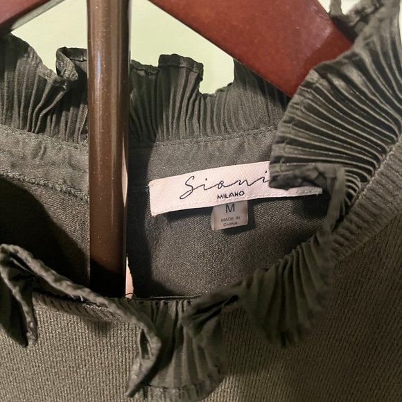 Sioni Milano Sweater and Blouse Layered Top, Forest Green Size M - Picture 4 of 7